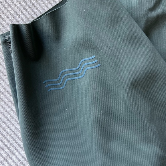 Janji Green Athletic Leggings - Picture 3 of 10